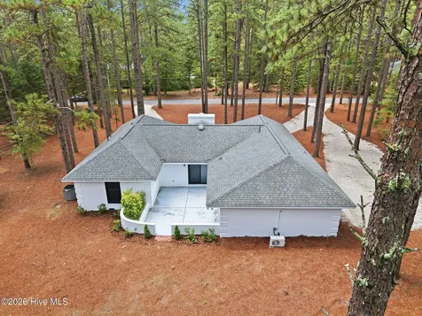 355 Serpentine Drive Southern Pines NC 28387