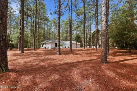 355 Serpentine Drive Southern Pines NC 28387