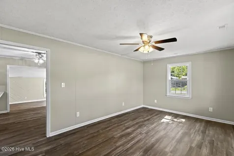 2113 N Parker Road Jacksonville NC 28546