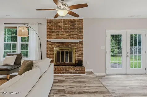 2038 Hunters Ridge Drive Midway Park NC 28544