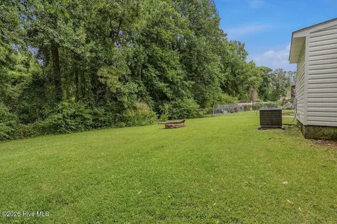 2038 Hunters Ridge Drive Midway Park NC 28544