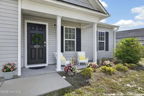 457 Old Charleston Drive SE Bolivia NC 28422