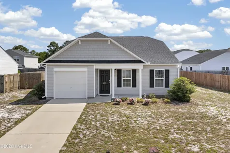 457 Old Charleston Drive SE Bolivia NC 28422
