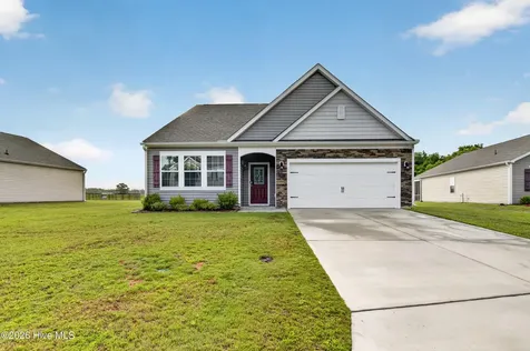 4457 Marthas Village Lane Ayden NC 28513