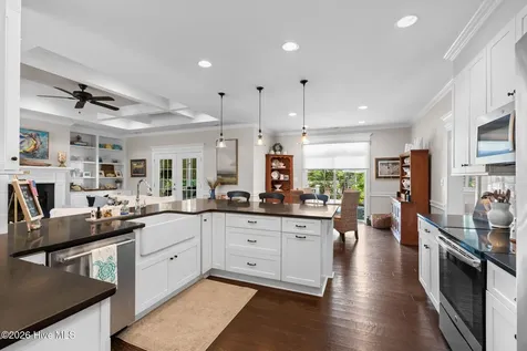 927 Green Pointe Drive Sunset Beach NC 28468
