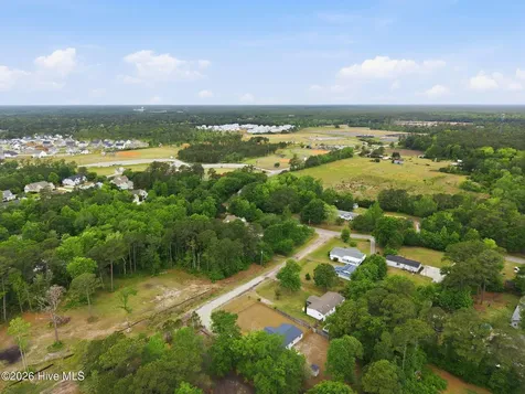 73 J E Batson Road Hampstead NC 28443