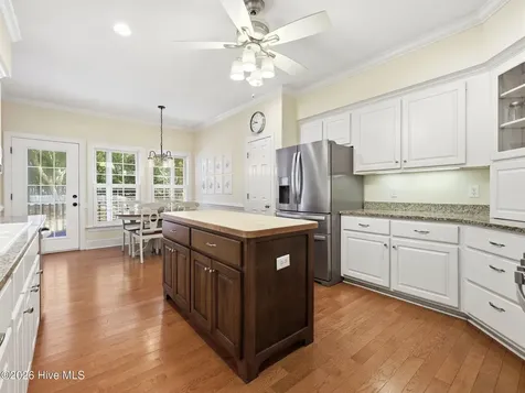 105 Harold Avenue Swansboro NC 28584