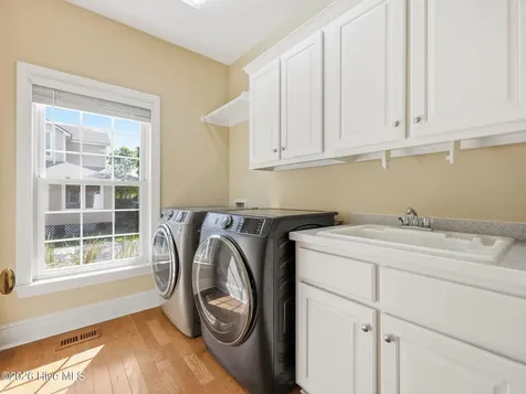 105 Harold Avenue Swansboro NC 28584