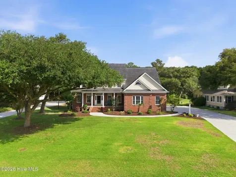 105 Harold Avenue Swansboro NC 28584
