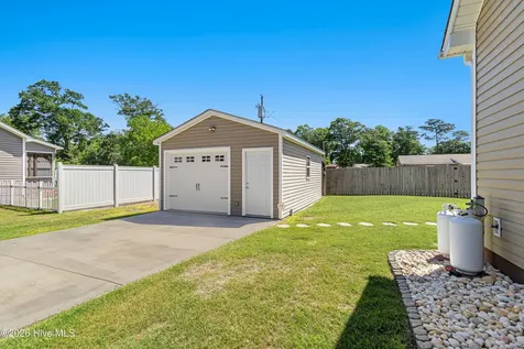 211 Bonita Street Cape Carteret NC 28584