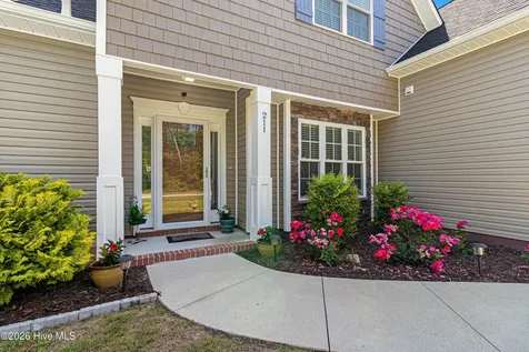 211 Bonita Street Cape Carteret NC 28584