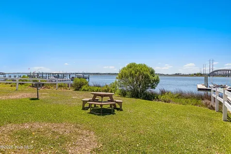 211 Bonita Street Cape Carteret NC 28584