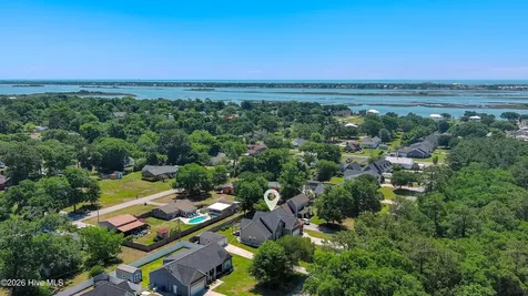 211 Bonita Street Cape Carteret NC 28584