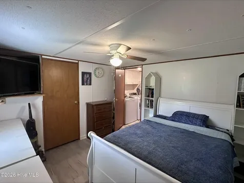 945 Mirror Lake Drive Southport NC 28461
