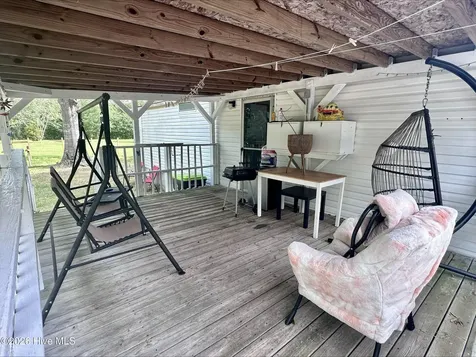 945 Mirror Lake Drive Southport NC 28461