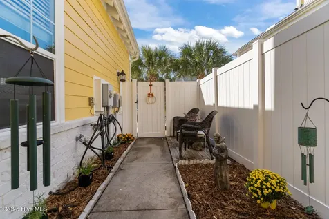 1226 Kingfish Boulevard Calabash NC 28467