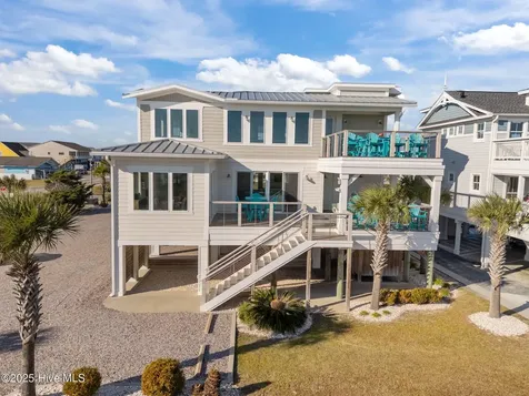 1226 Kingfish Boulevard Calabash NC 28467