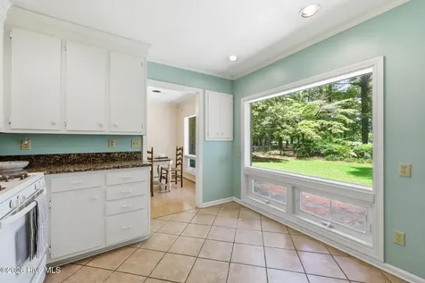 114 E Fairway Drive Washington NC 27889