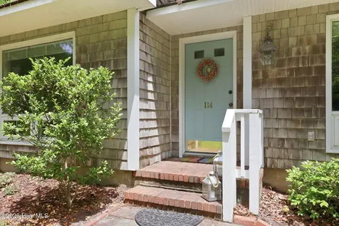 114 E Fairway Drive Washington NC 27889