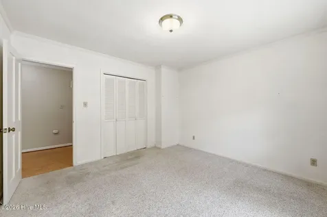 114 E Fairway Drive Washington NC 27889