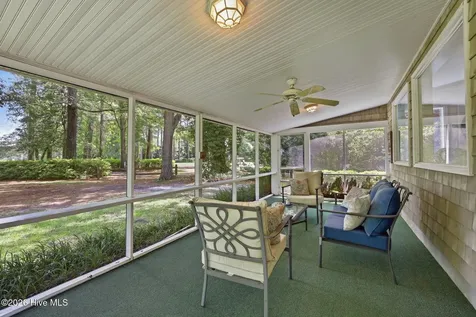 114 E Fairway Drive Washington NC 27889