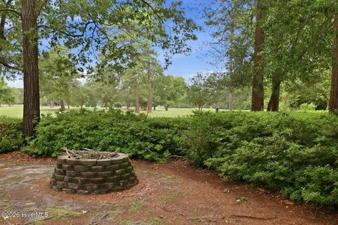 114 E Fairway Drive Washington NC 27889