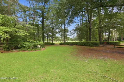 114 E Fairway Drive Washington NC 27889