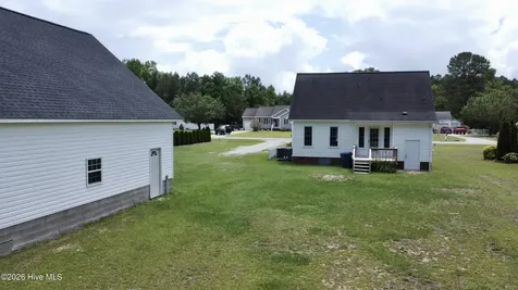 126 Edgewater Road Washington NC 27889