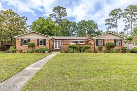 1209 W Highland Avenue Kinston NC 28501
