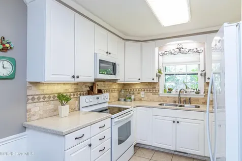 1209 W Highland Avenue Kinston NC 28501