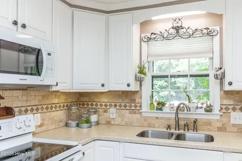 1209 W Highland Avenue Kinston NC 28501