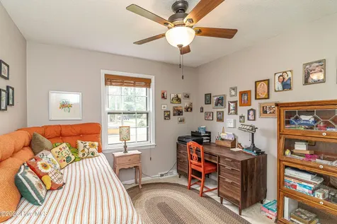 1209 W Highland Avenue Kinston NC 28501