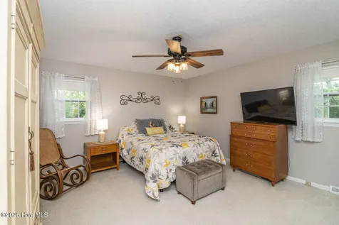 1209 W Highland Avenue Kinston NC 28501