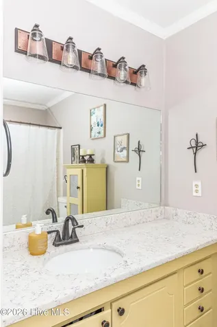 1209 W Highland Avenue Kinston NC 28501