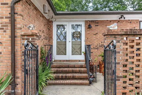 1209 W Highland Avenue Kinston NC 28501