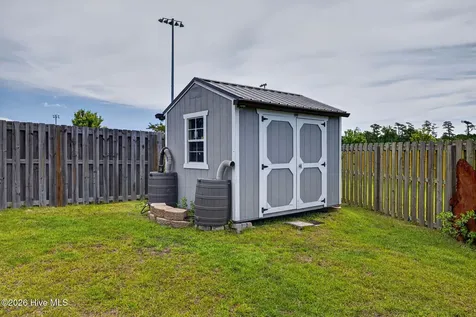 166 N Passerine Path Hampstead NC 28443
