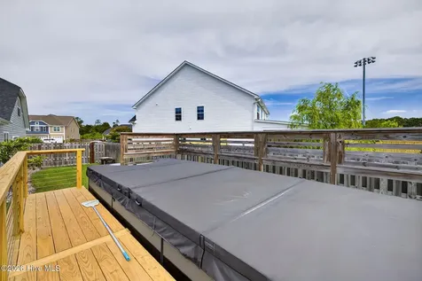166 N Passerine Path Hampstead NC 28443