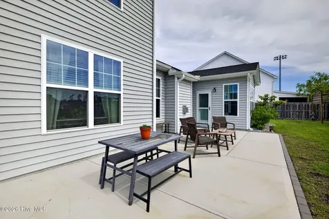 166 N Passerine Path Hampstead NC 28443
