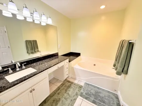 44 Pier Point New Bern NC 28562
