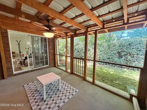 44 Pier Point New Bern NC 28562