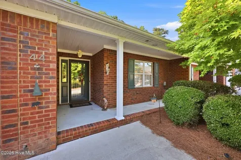 44 Pier Point New Bern NC 28562