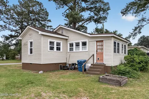 531 Tooley Street Belhaven NC 27810