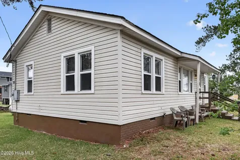 531 Tooley Street Belhaven NC 27810