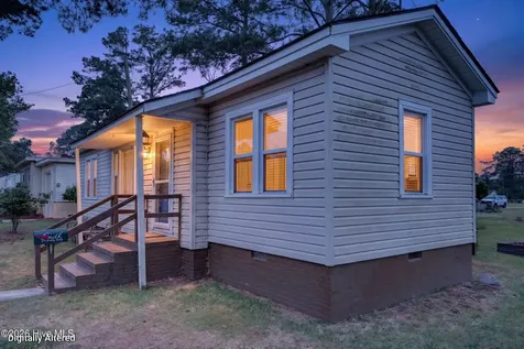 531 Tooley Street Belhaven NC 27810