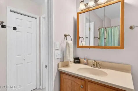 124 Starfish Drive Holden Beach NC 28462