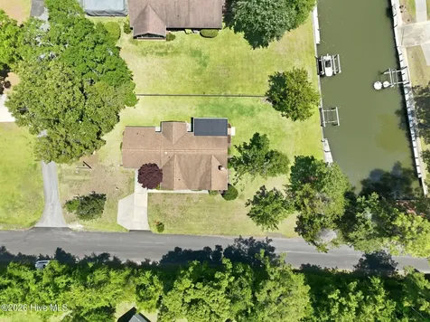 319 Holly Lane Newport NC 28570