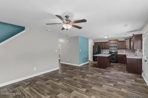 719 Addor Drive Richlands NC 28574