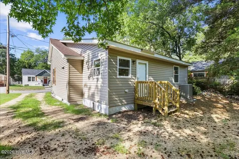 1120 Beal Street Rocky Mount NC 27804