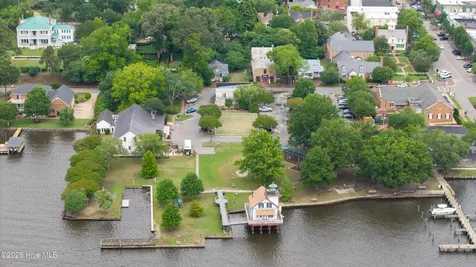 111 W Water Street Edenton NC 27932