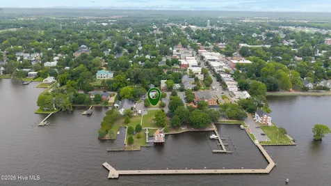 111 W Water Street Edenton NC 27932